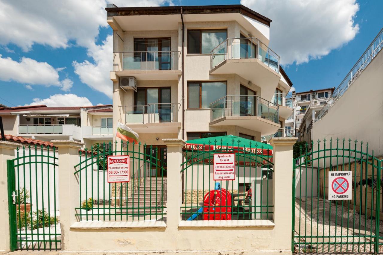Апартамент Морски Бриз Balchik Esterno foto