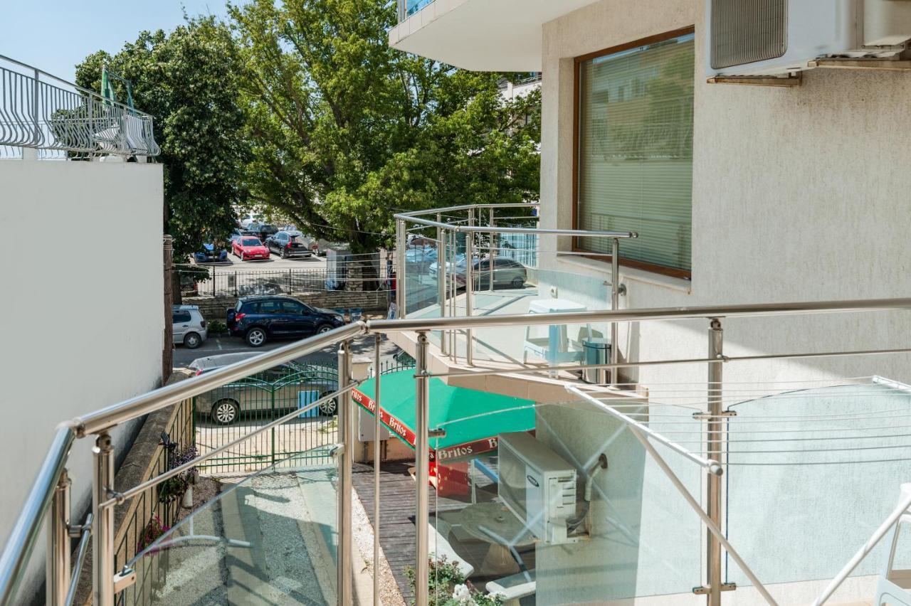 Апартамент Морски Бриз Balchik Esterno foto