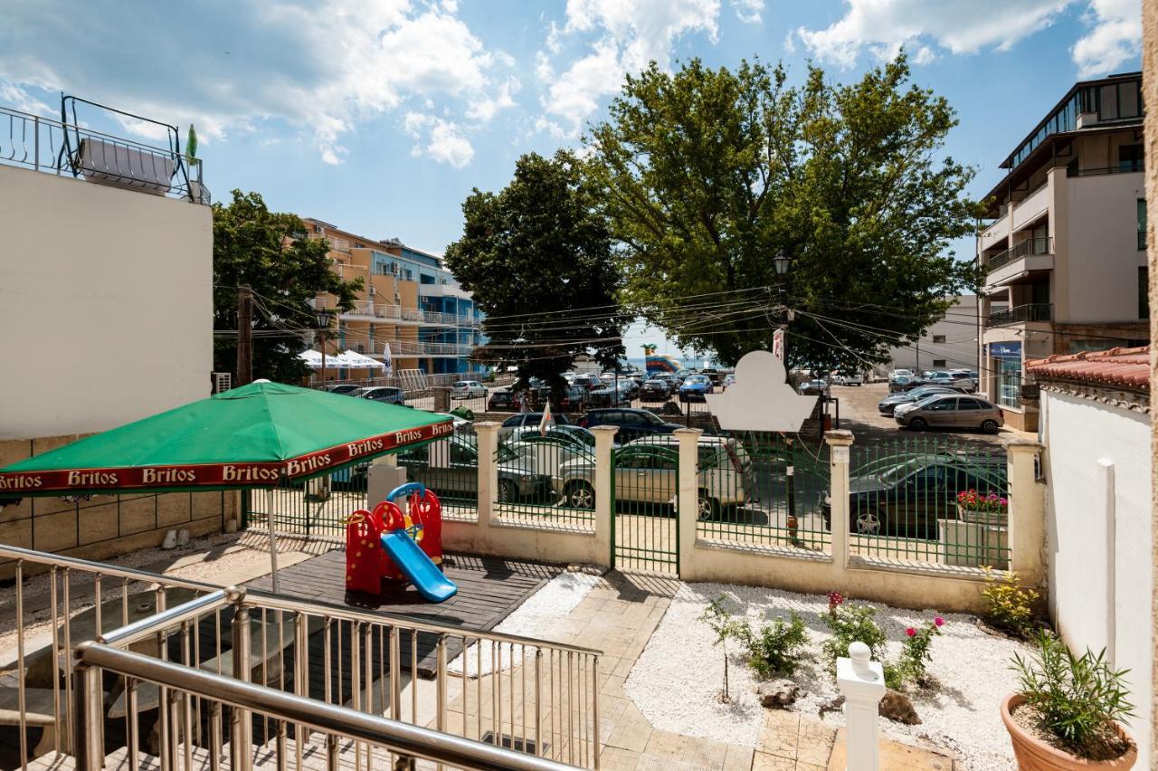 Апартамент Морски Бриз Balchik Esterno foto